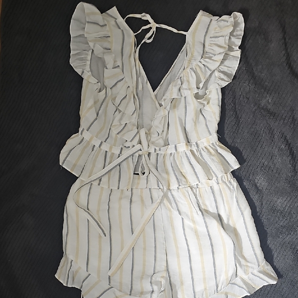 Boutique Purchase..Striped White and Gray Two-Piece Set - Picture 6 of 7